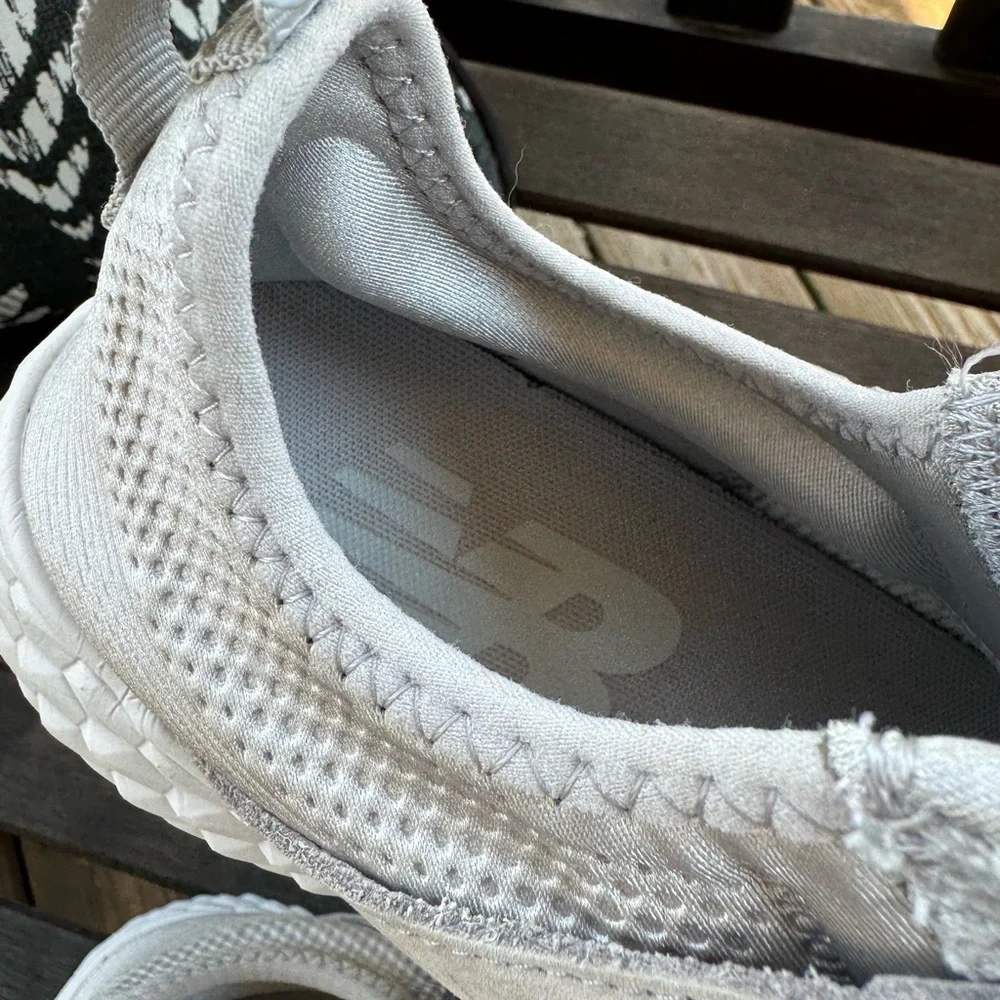 Size 10 New Balance - Picture 4 of 8